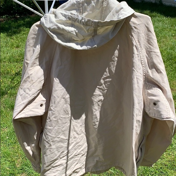 Light Spring Jean Jacket - Picture 2 of 3